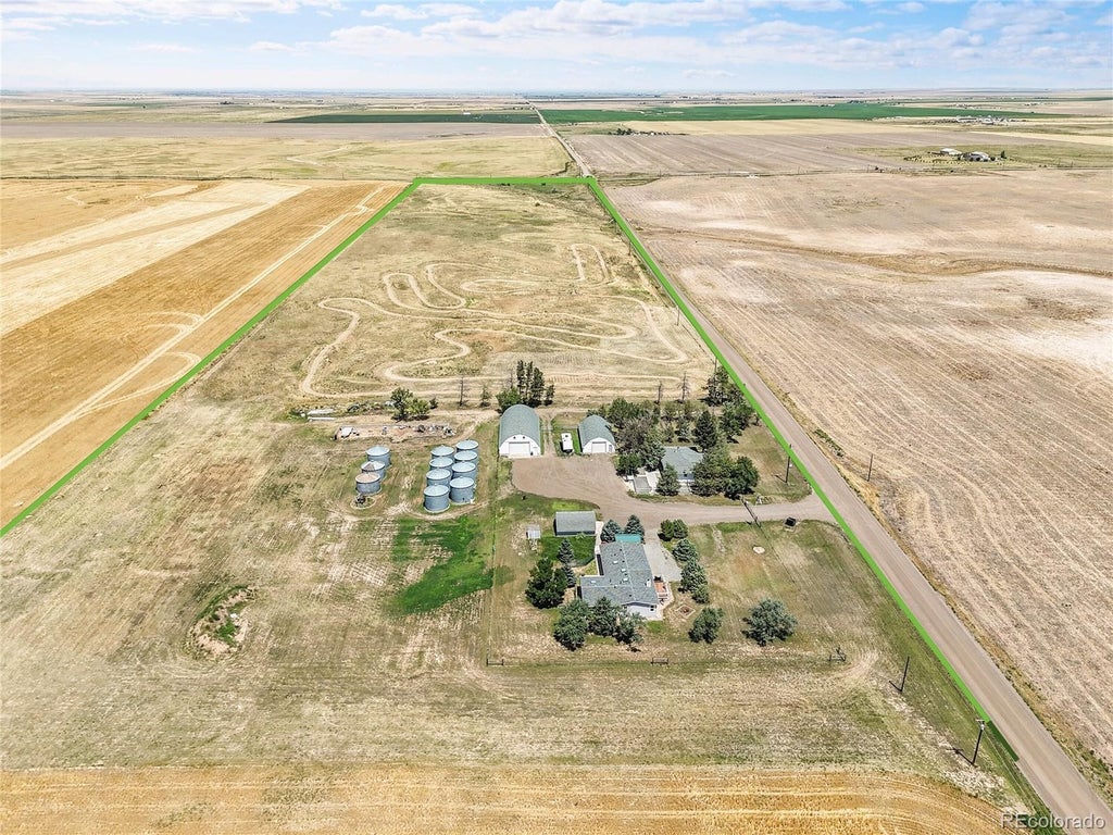 8555 Converse Road, Bennett