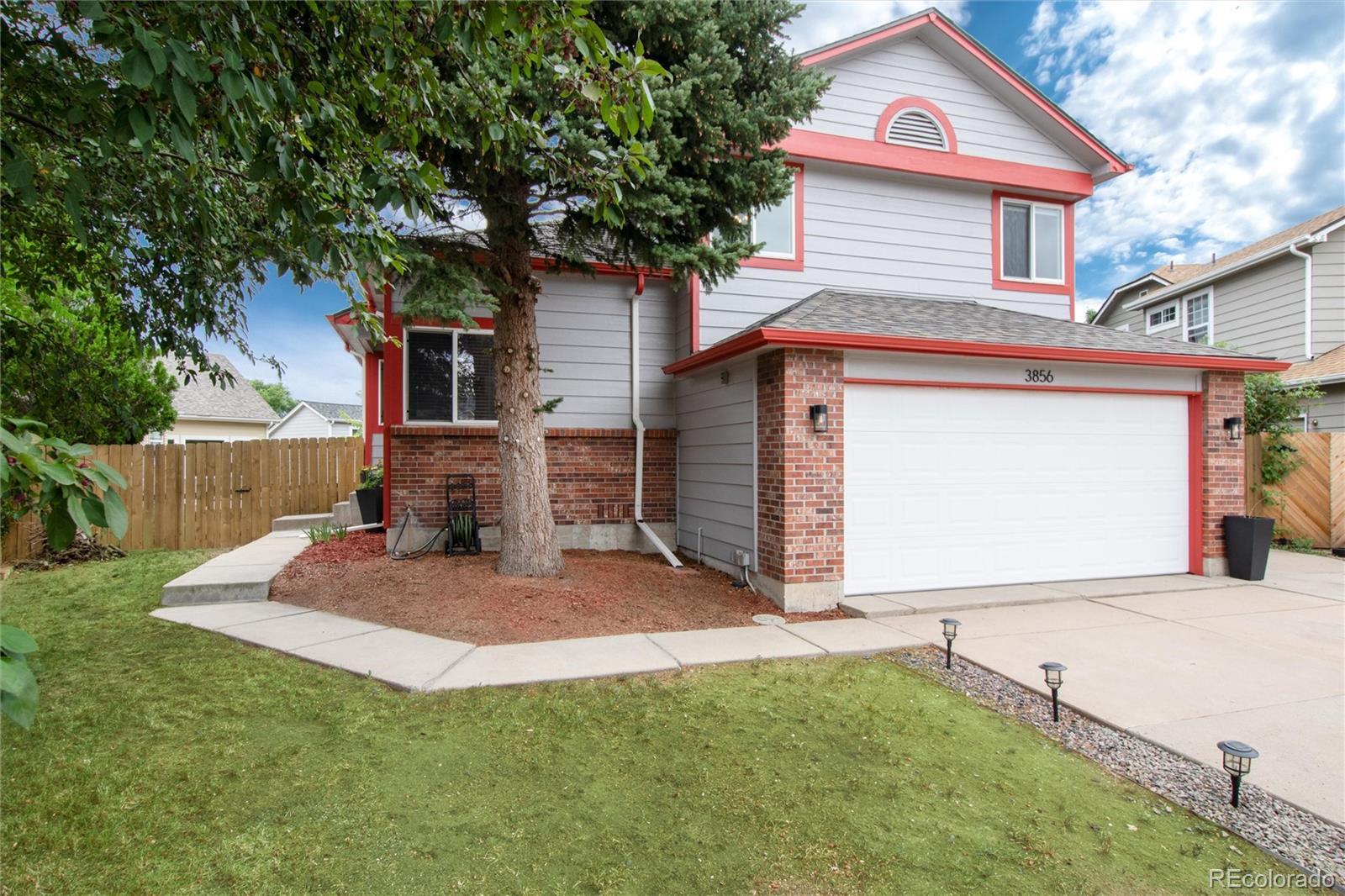 Photo of Listing #3591409