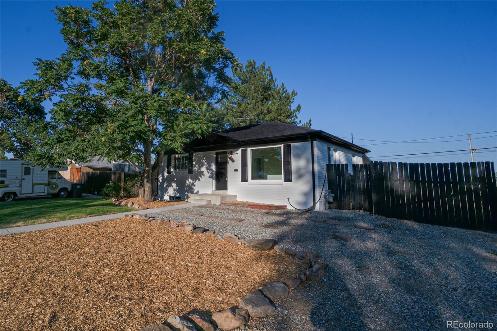 Photo of Listing #3594513