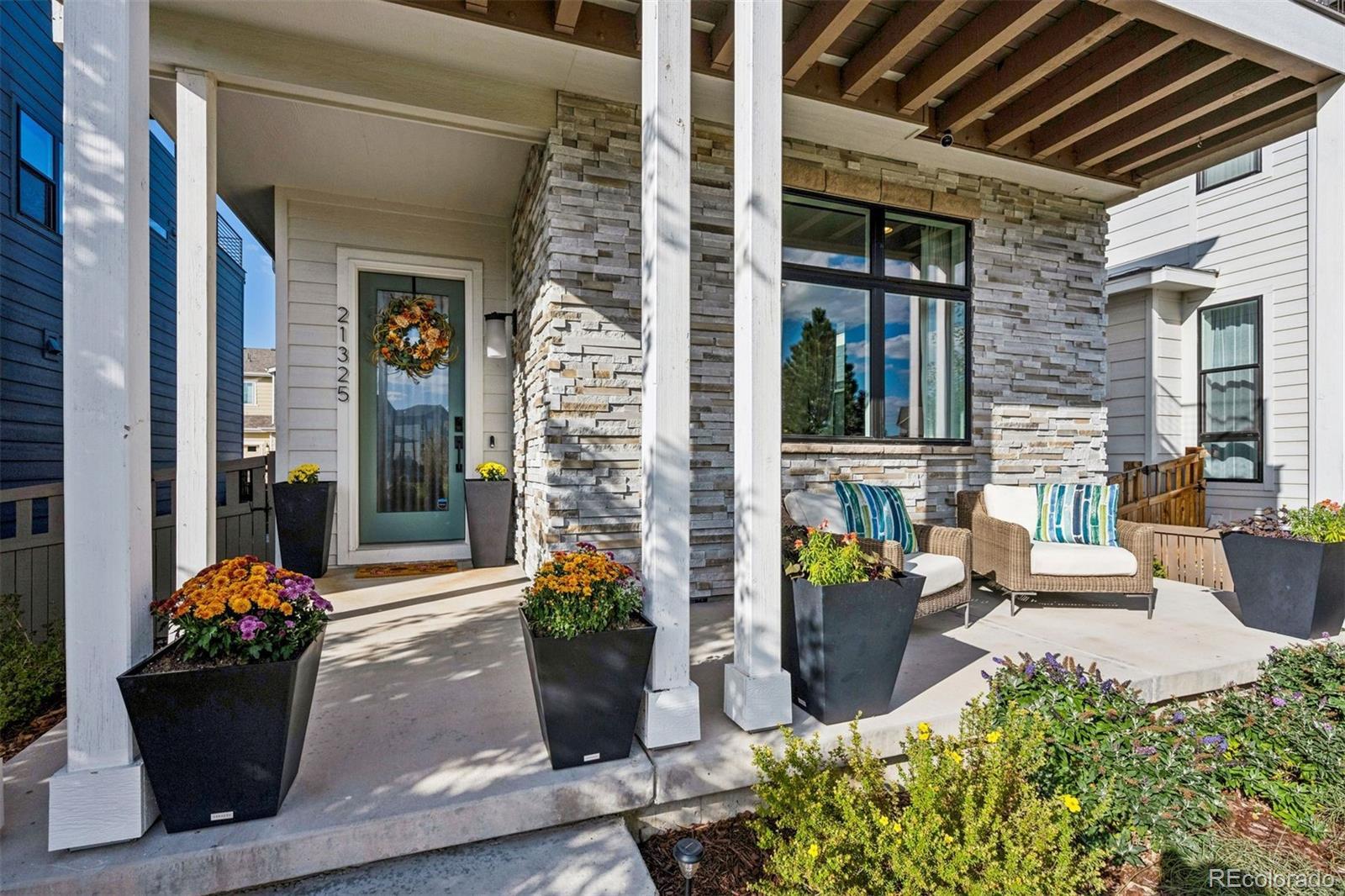 Photo of Listing #3690593