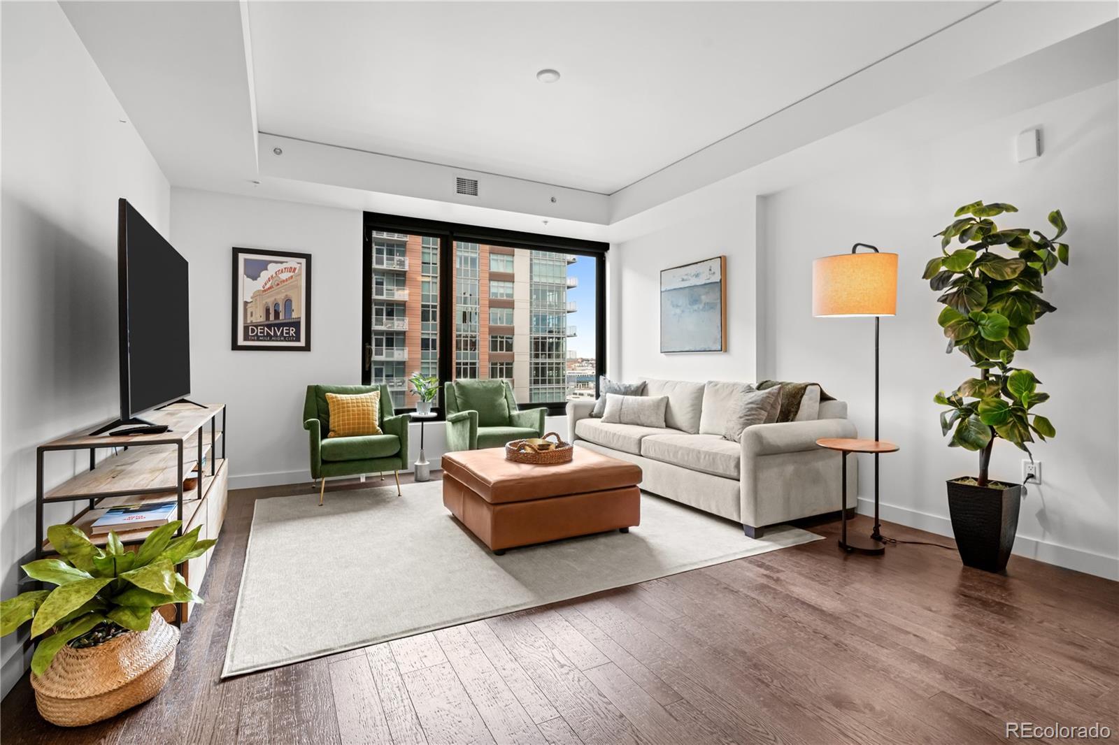 Photo of Listing #3690778