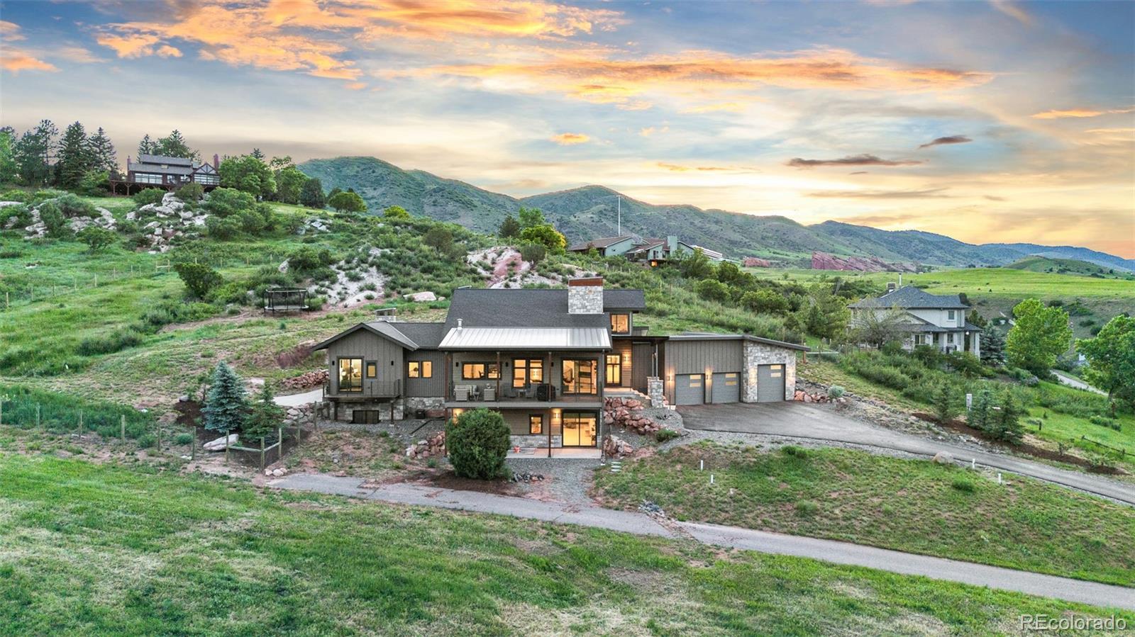 Photo of Listing #3692849