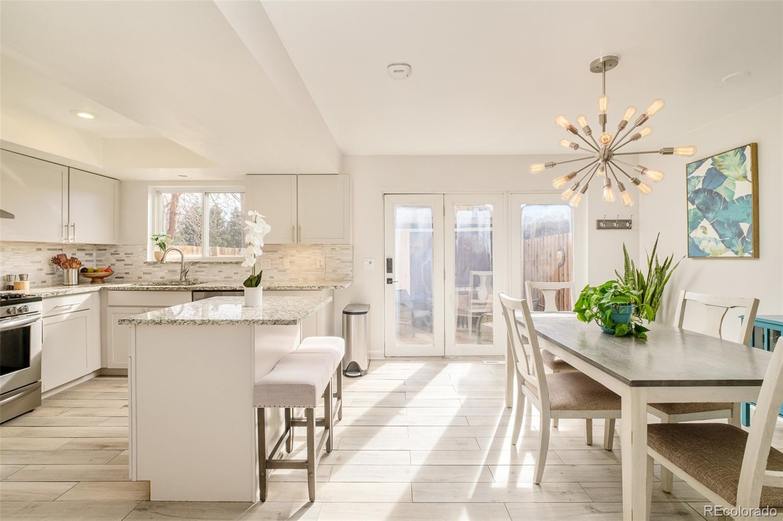 Photo of Listing #3692916