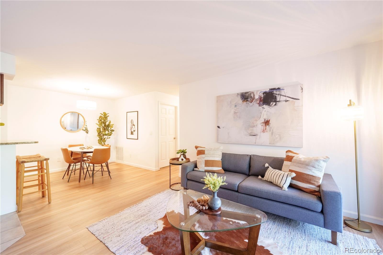 Photo of Listing #3693492