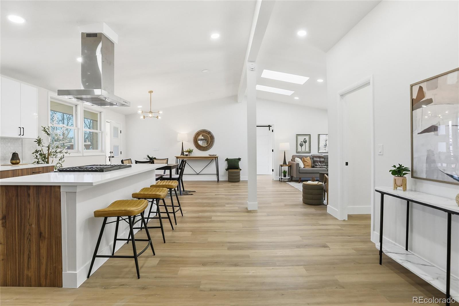 Photo of Listing #3703159