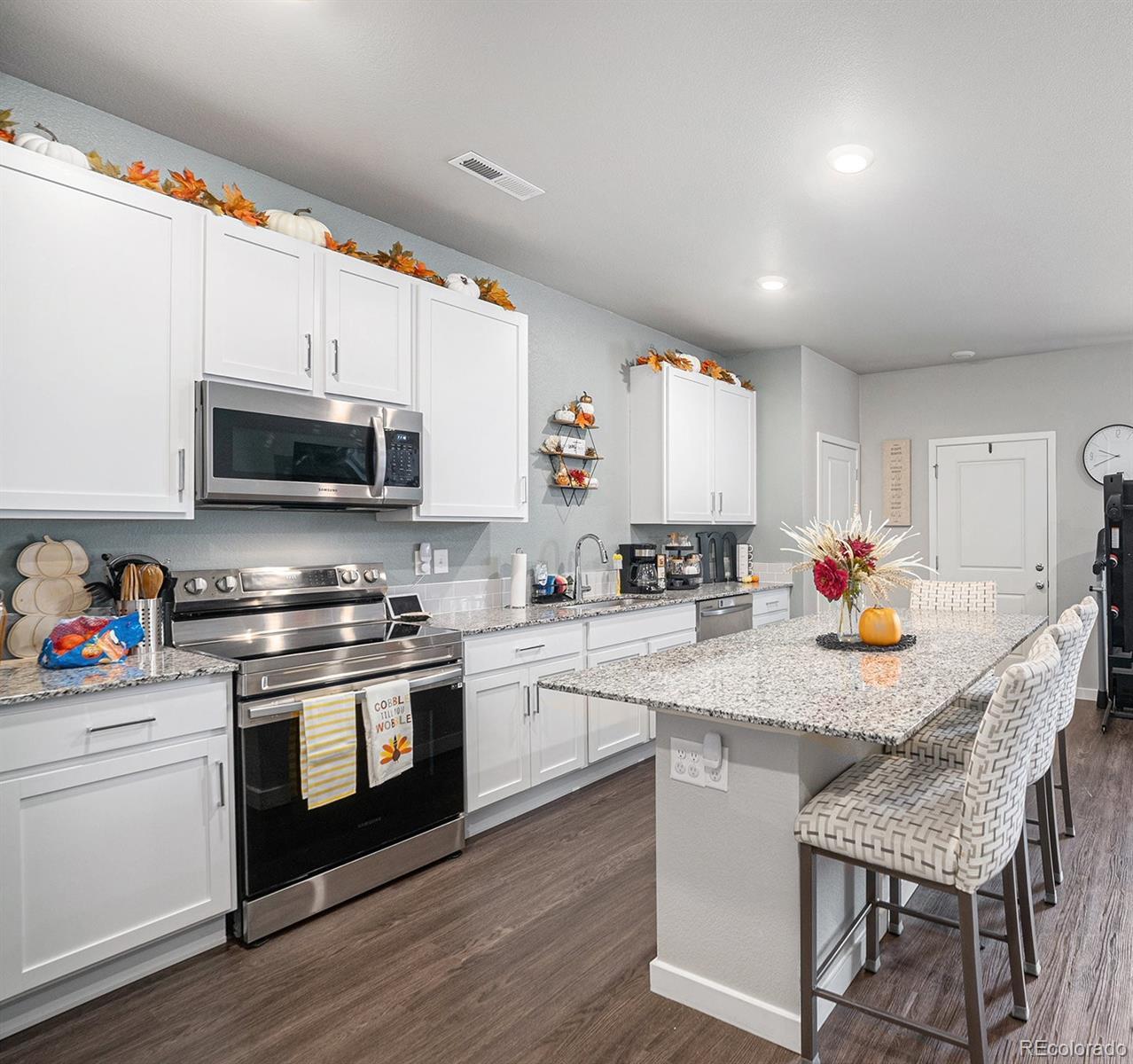 Photo of Listing #3708572