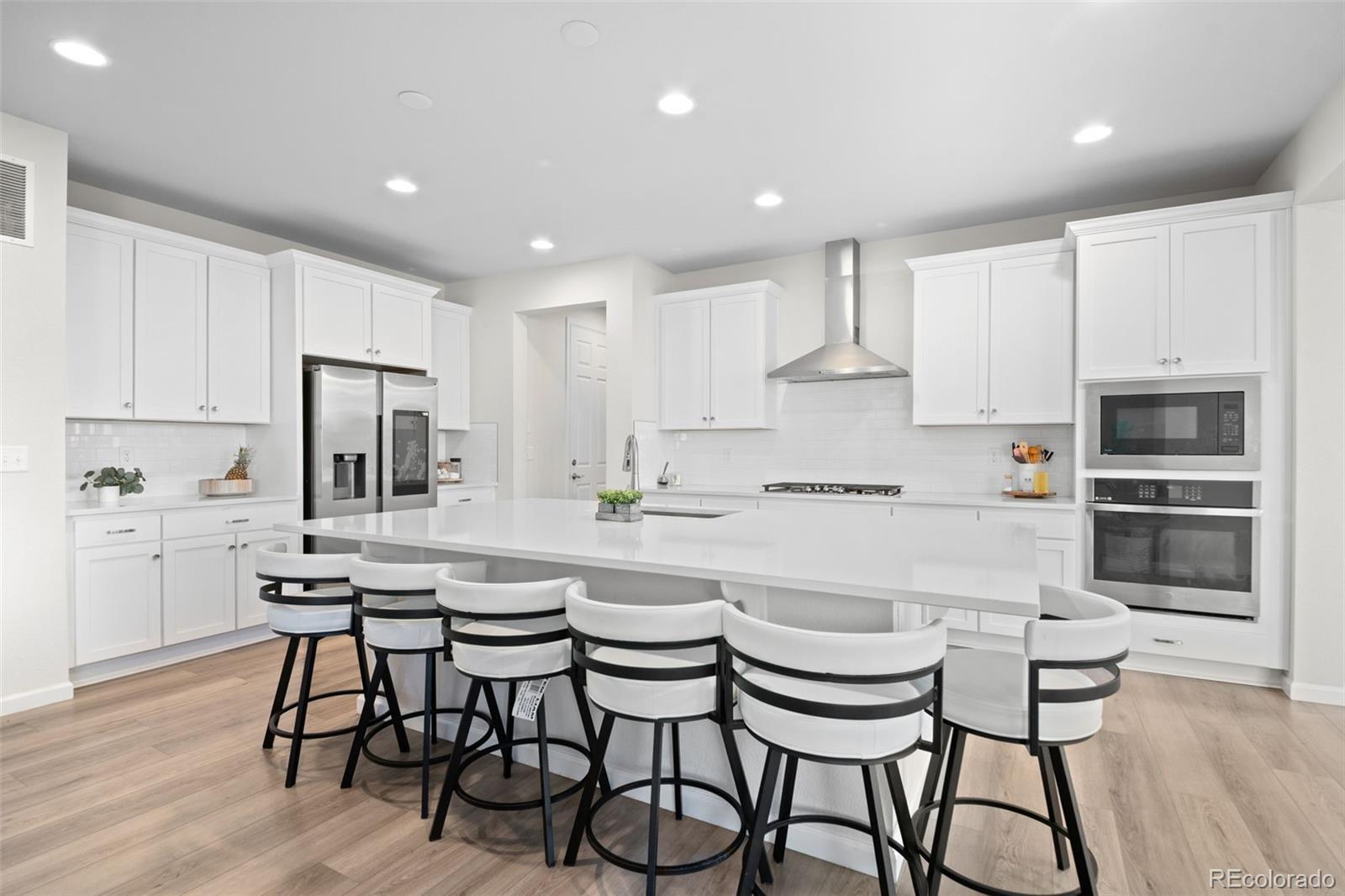 Photo of Listing #3712024