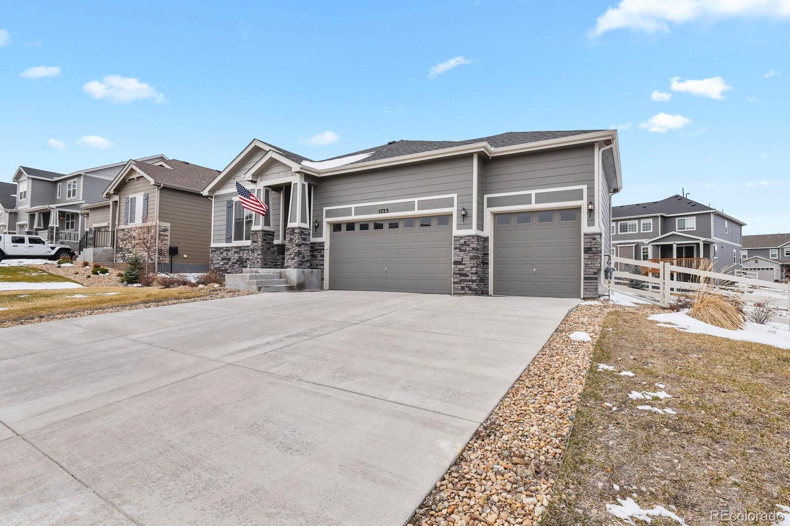 Photo of Listing #3722276