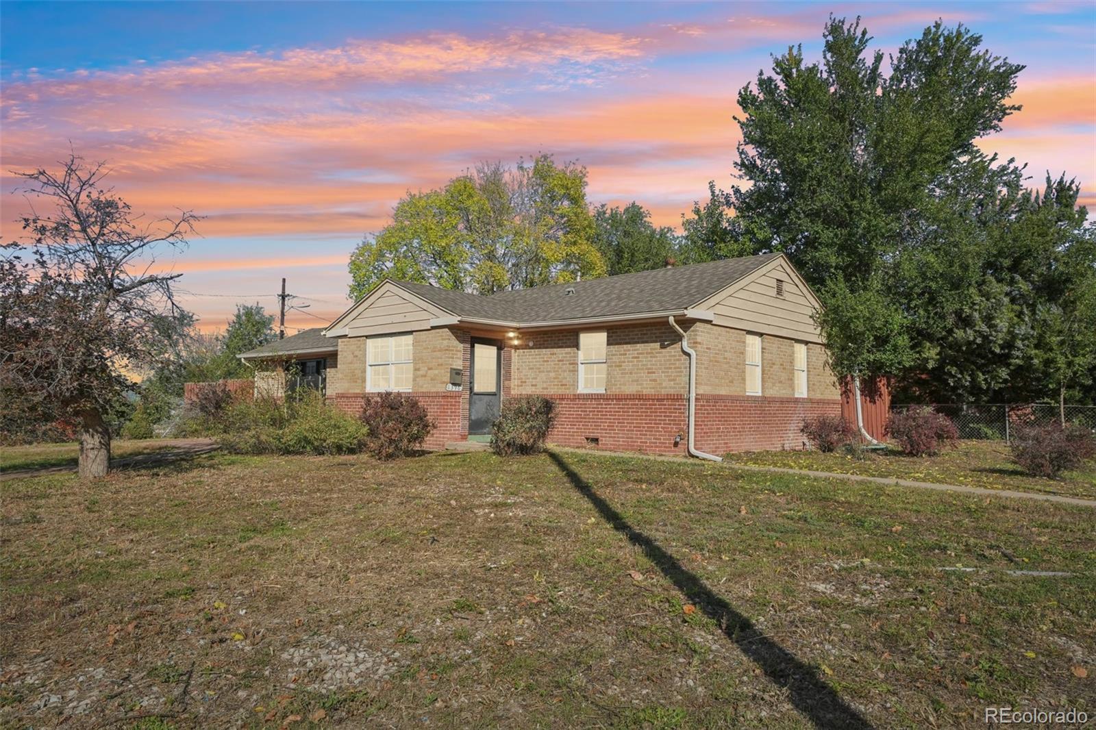 Photo of Listing #3725531