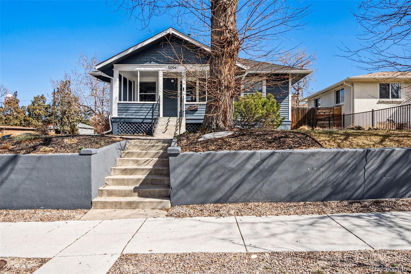 Photo of Listing #3728428
