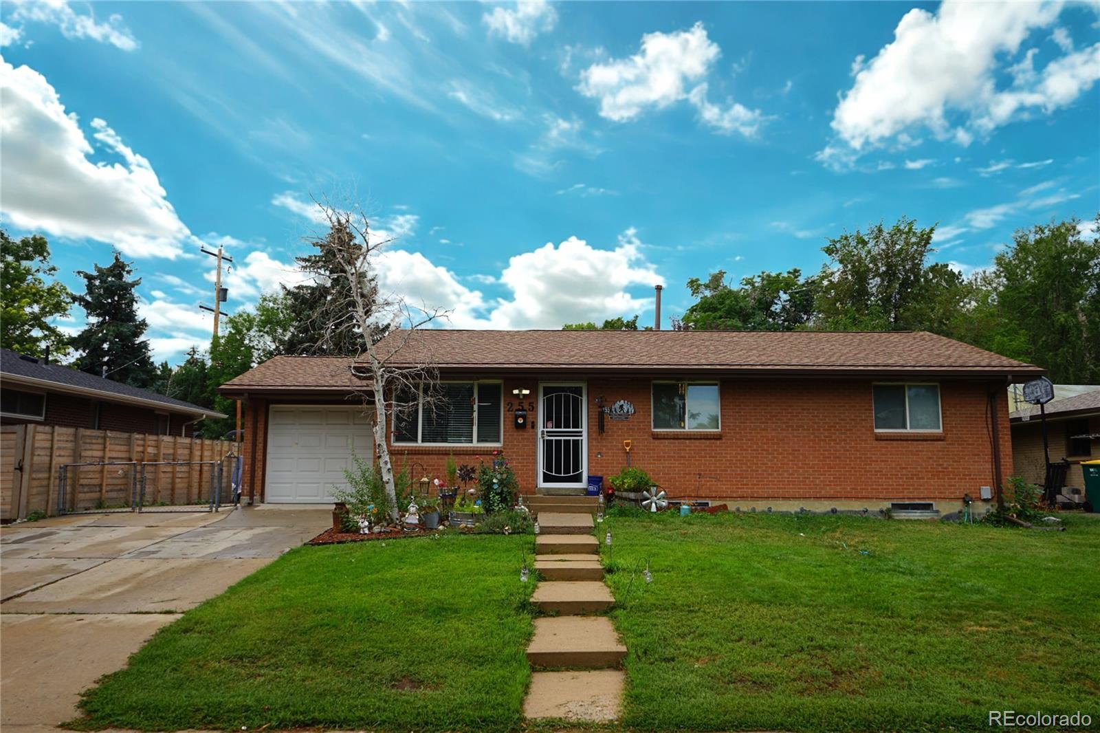 Photo of Listing #3739179