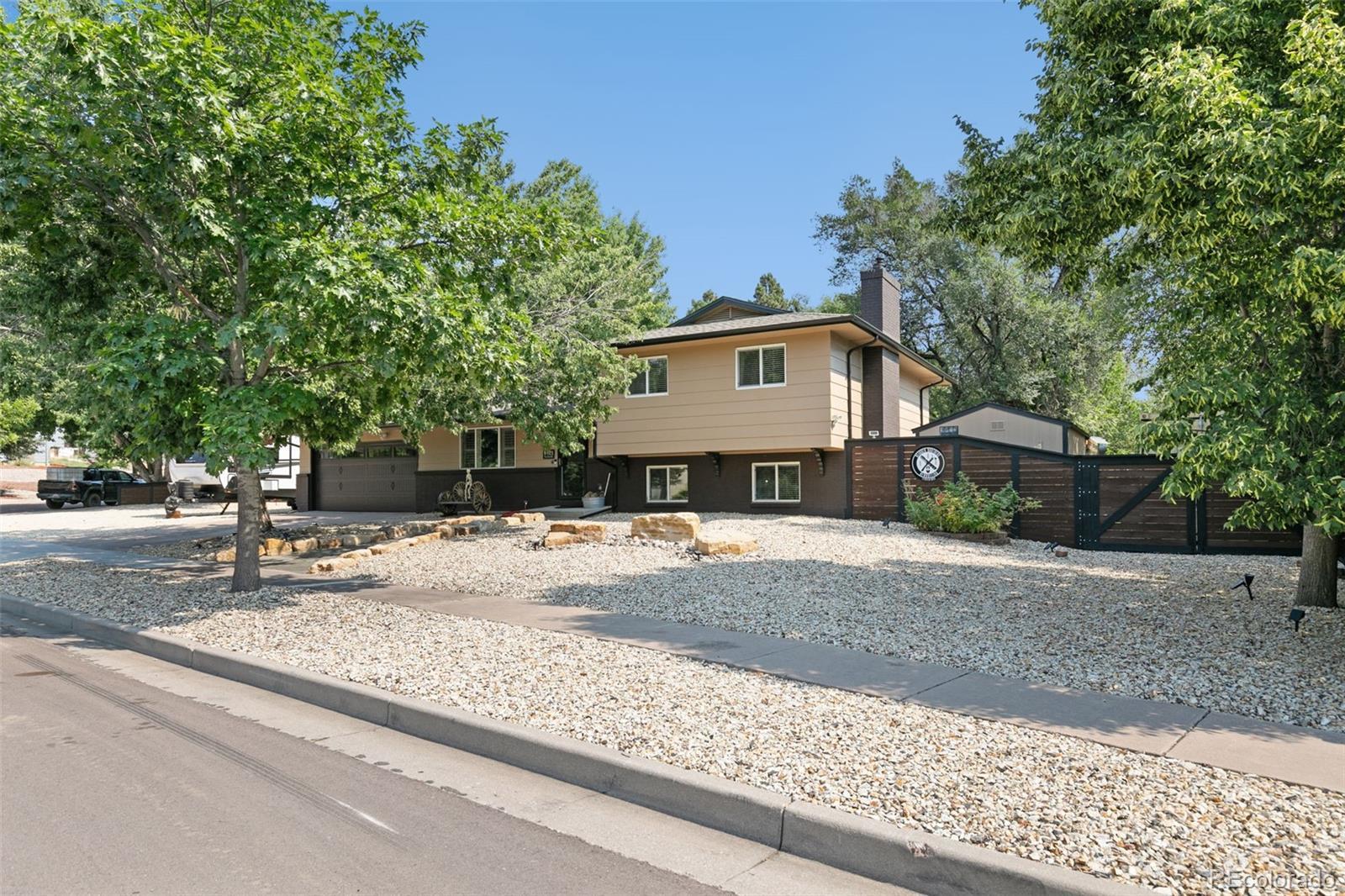 Photo of Listing #3744738