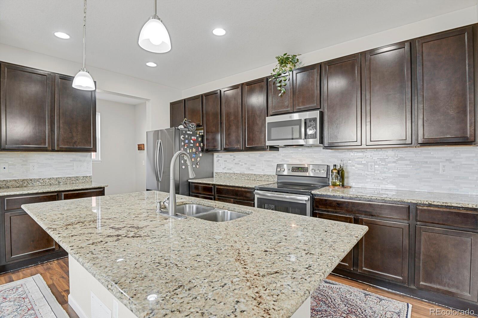 Photo of Listing #3754232