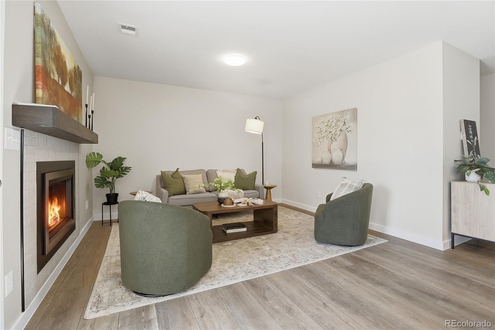 Photo of Listing #3763452