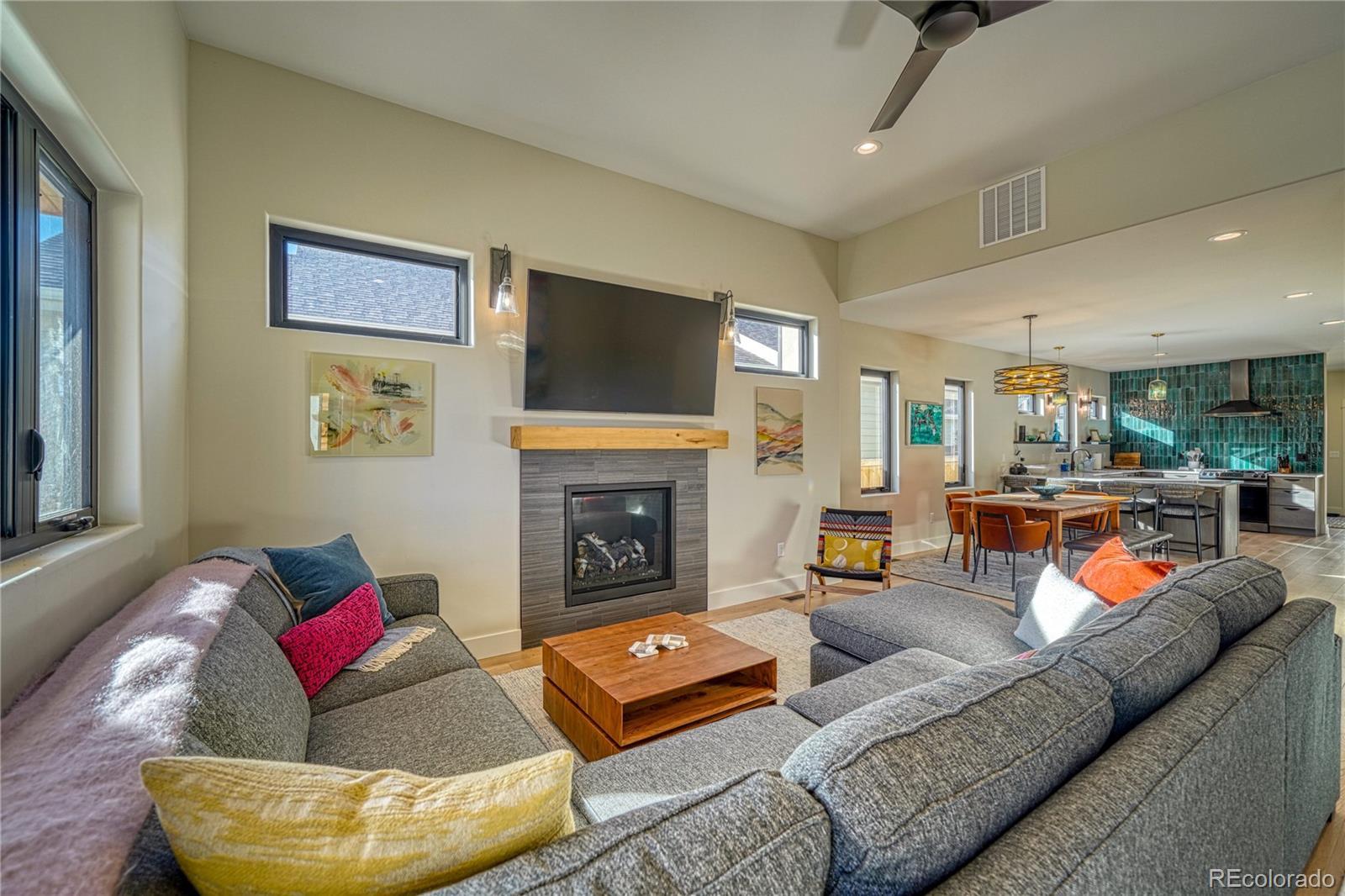 Photo of Listing #3786111