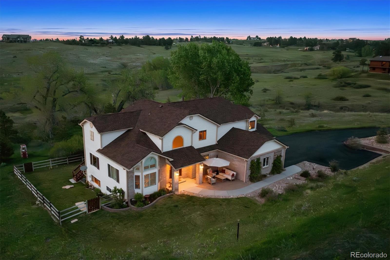 Photo of Listing #3827357