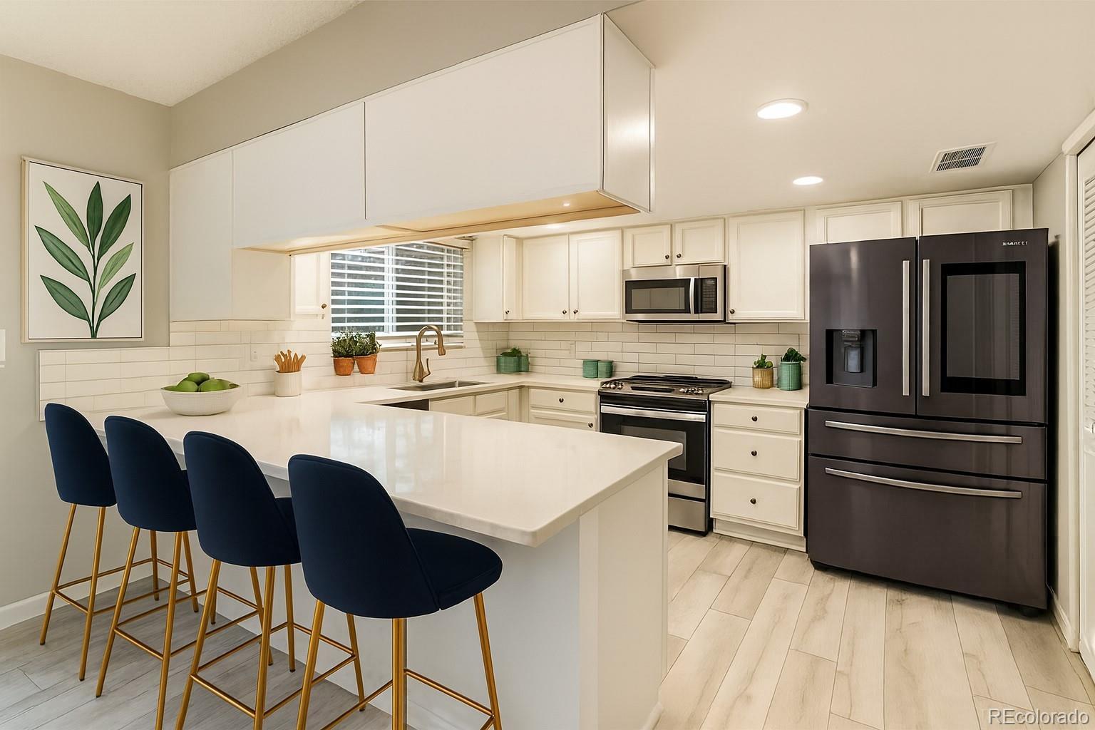 Photo of Listing #3834966