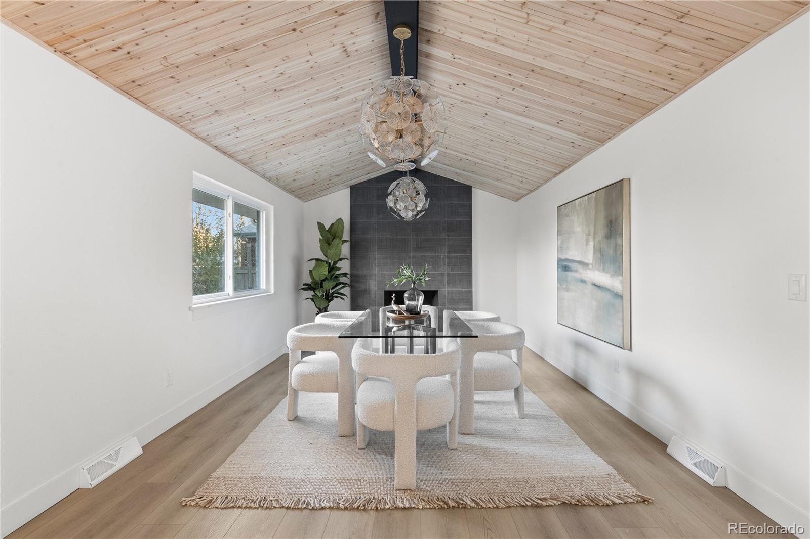 Photo of Listing #3837620