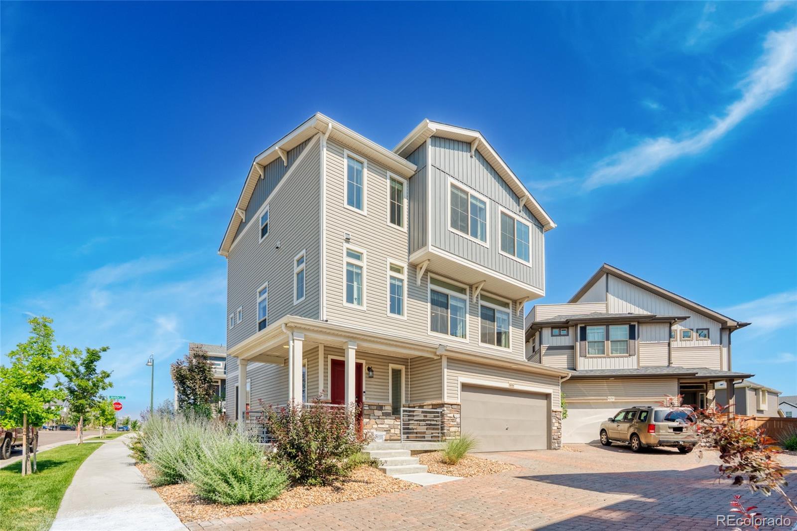 Photo of Listing #3837873