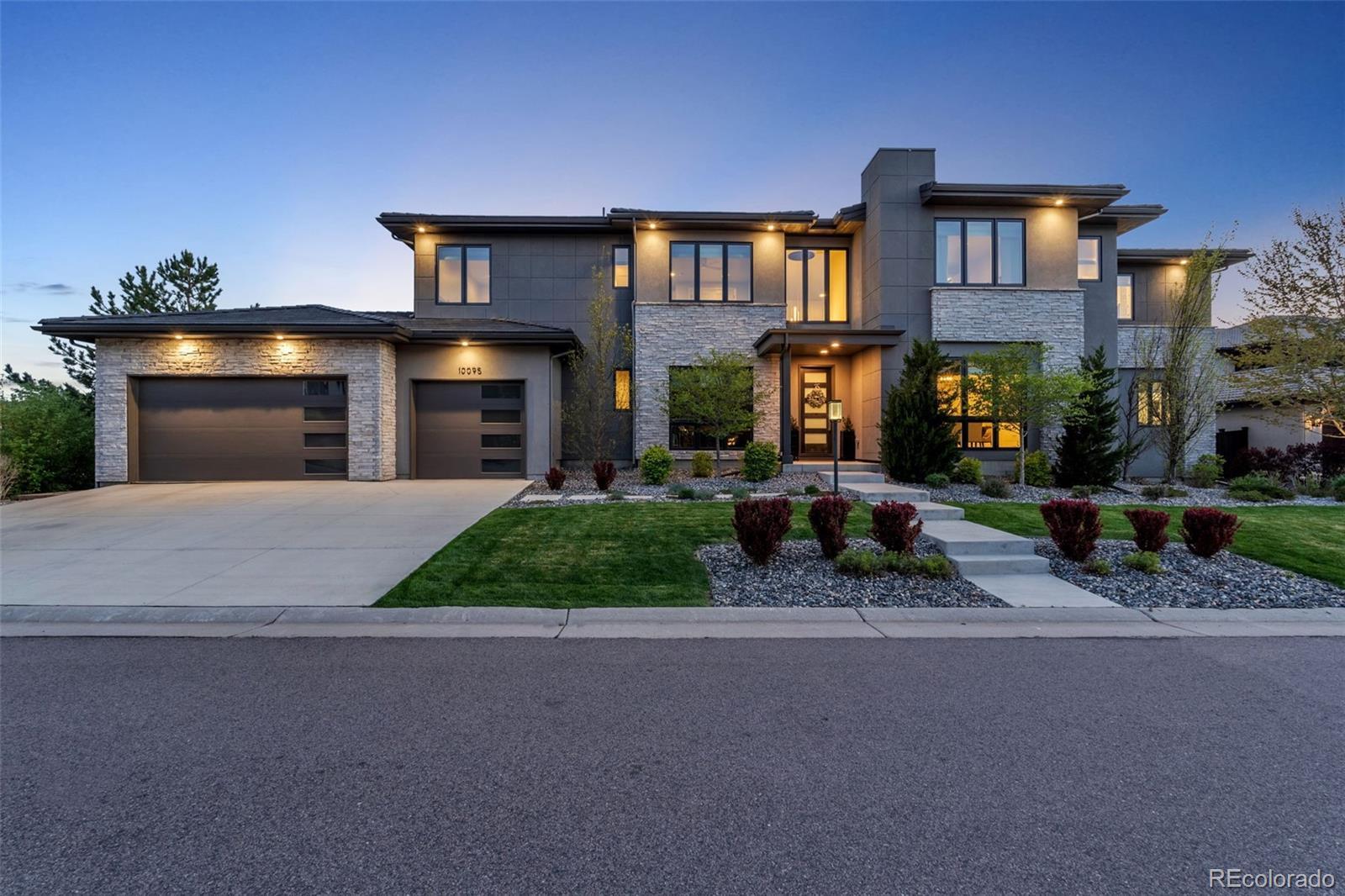 Photo of Listing #3855849