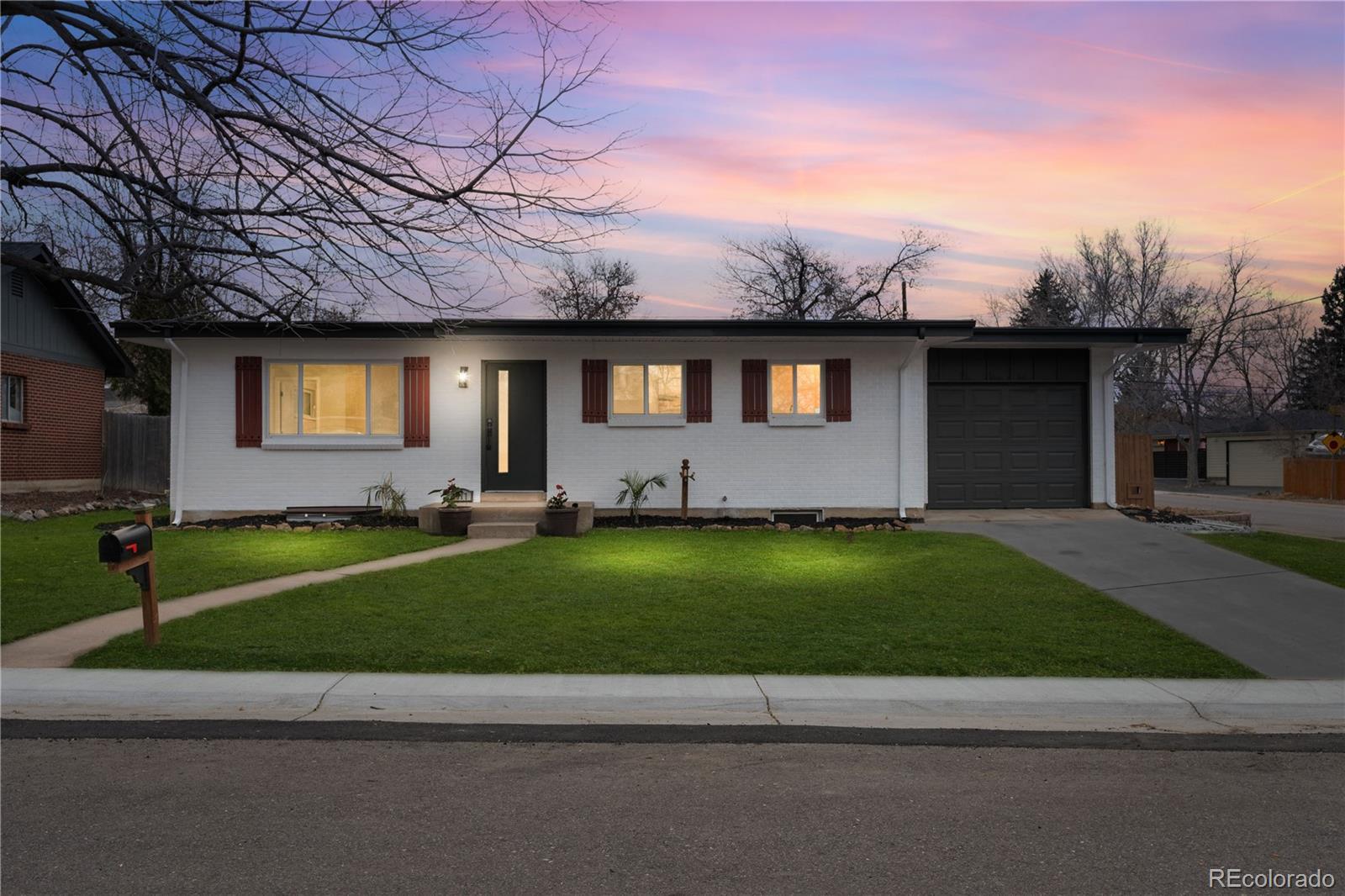 Photo of Listing #3858803