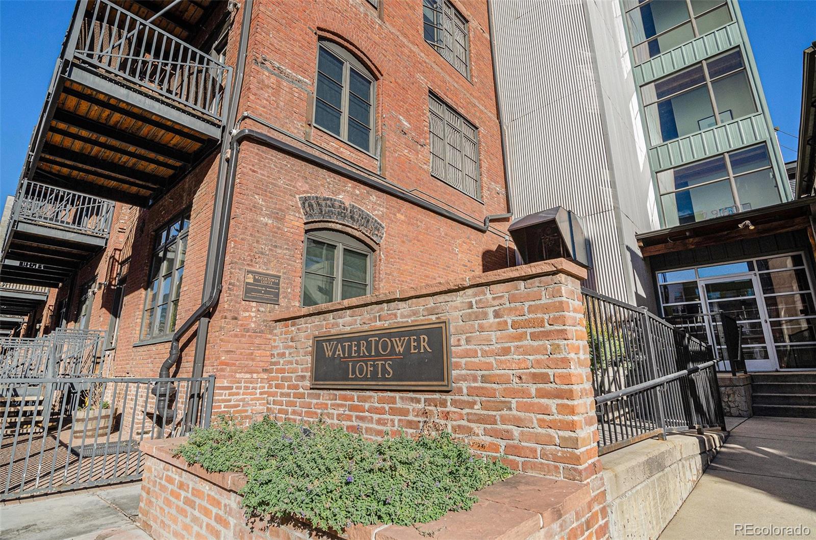 Photo of Listing #3859627