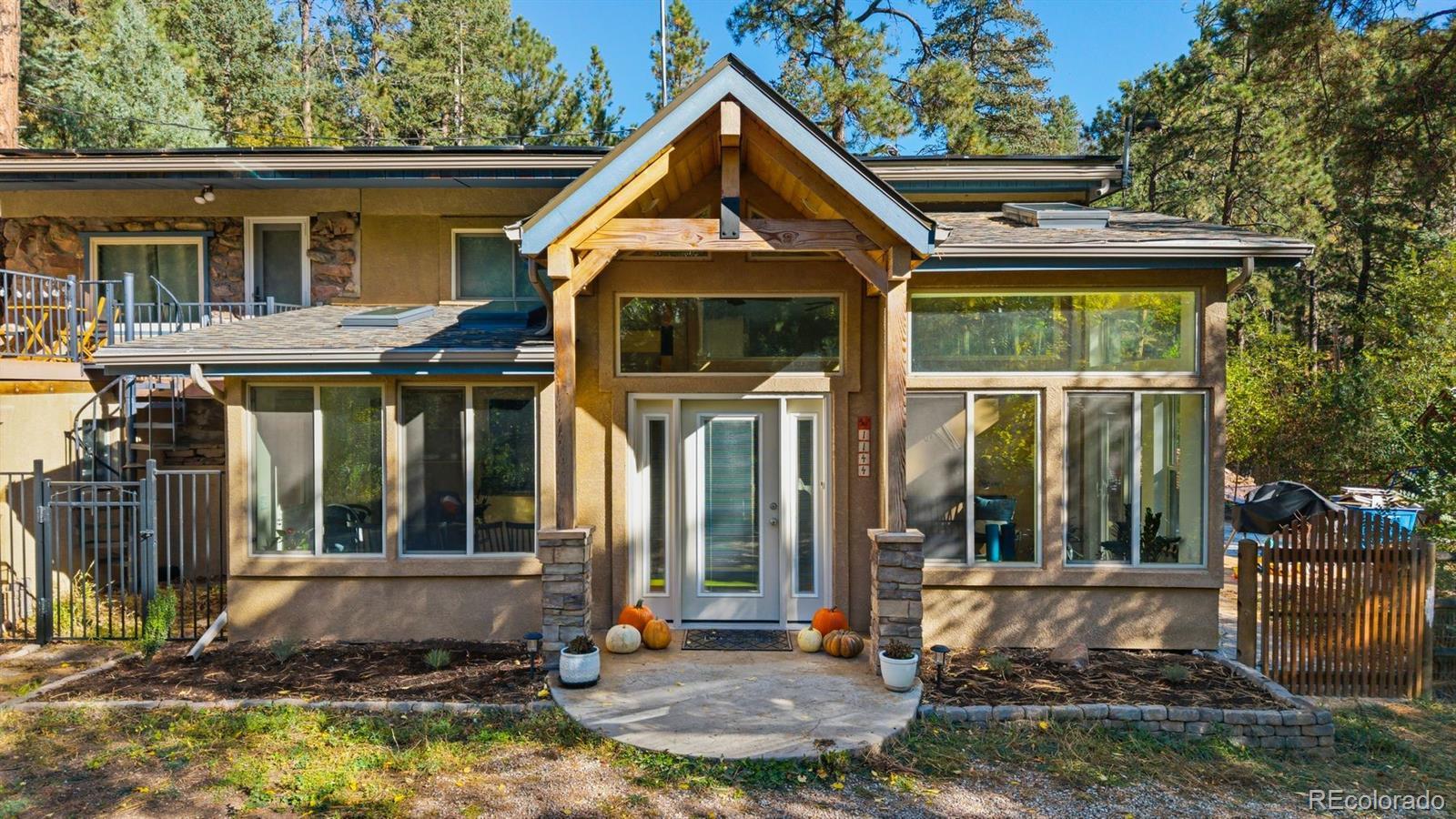 Photo of Listing #3890427