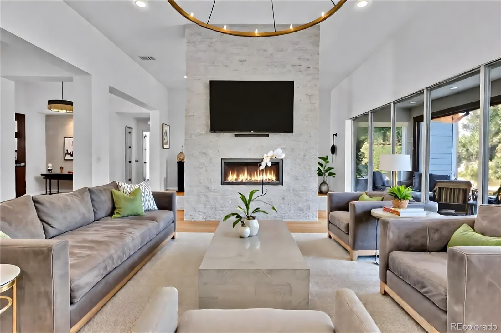 Photo of Listing #3899785