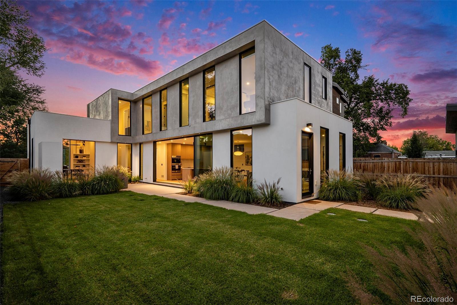 Photo of Listing #3903881