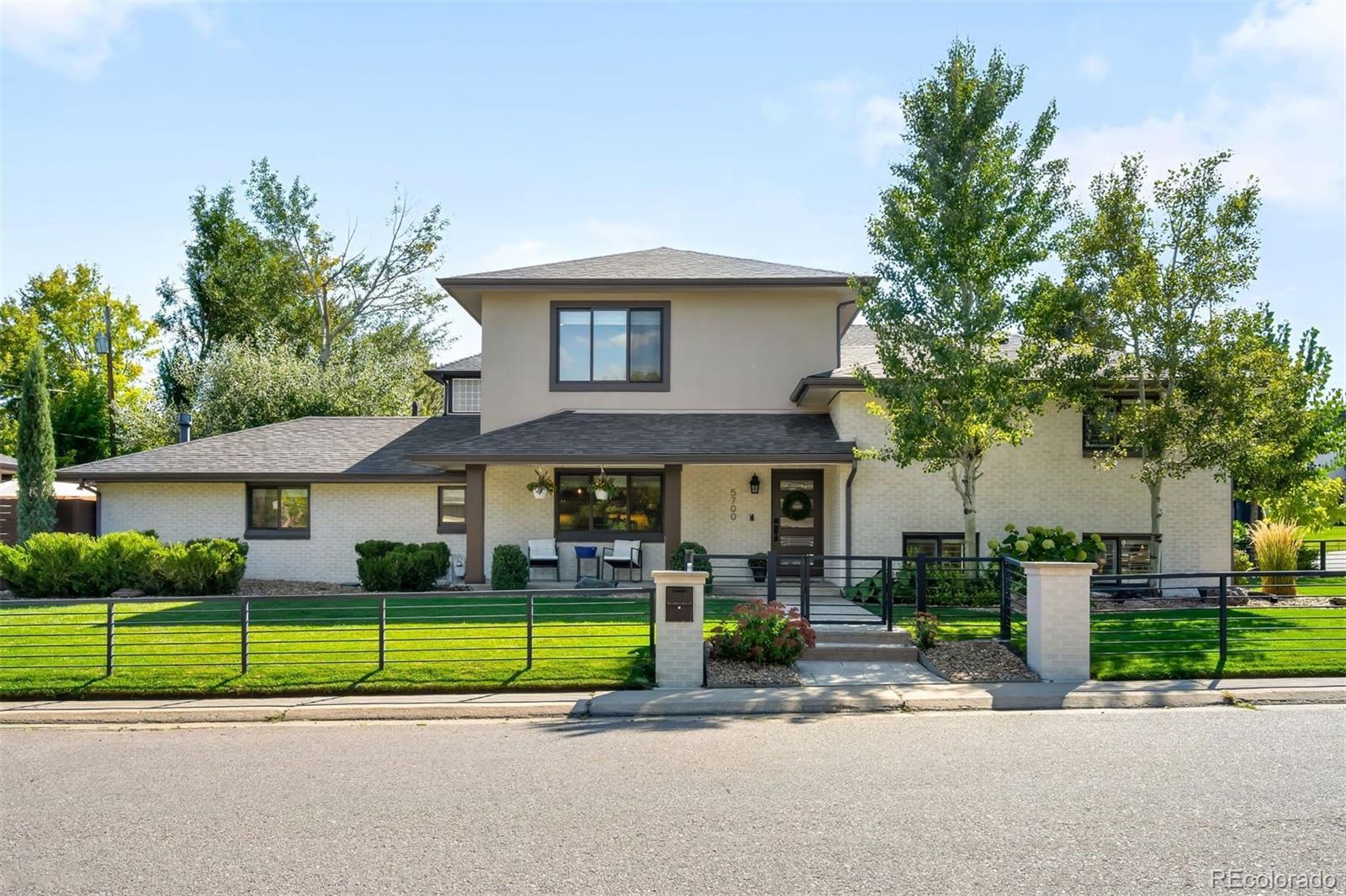 Photo of Listing #3913179