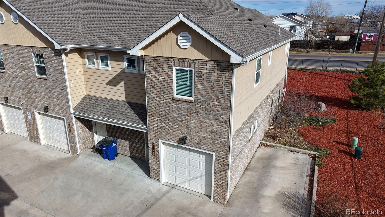 Photo of Listing #3916836