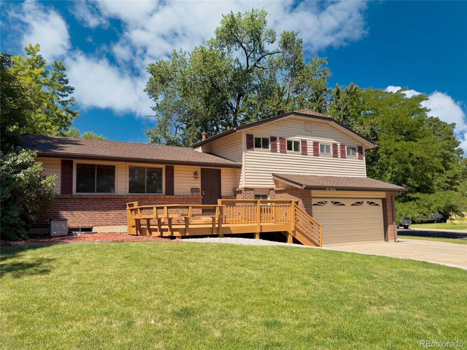 Photo of Listing #3925371