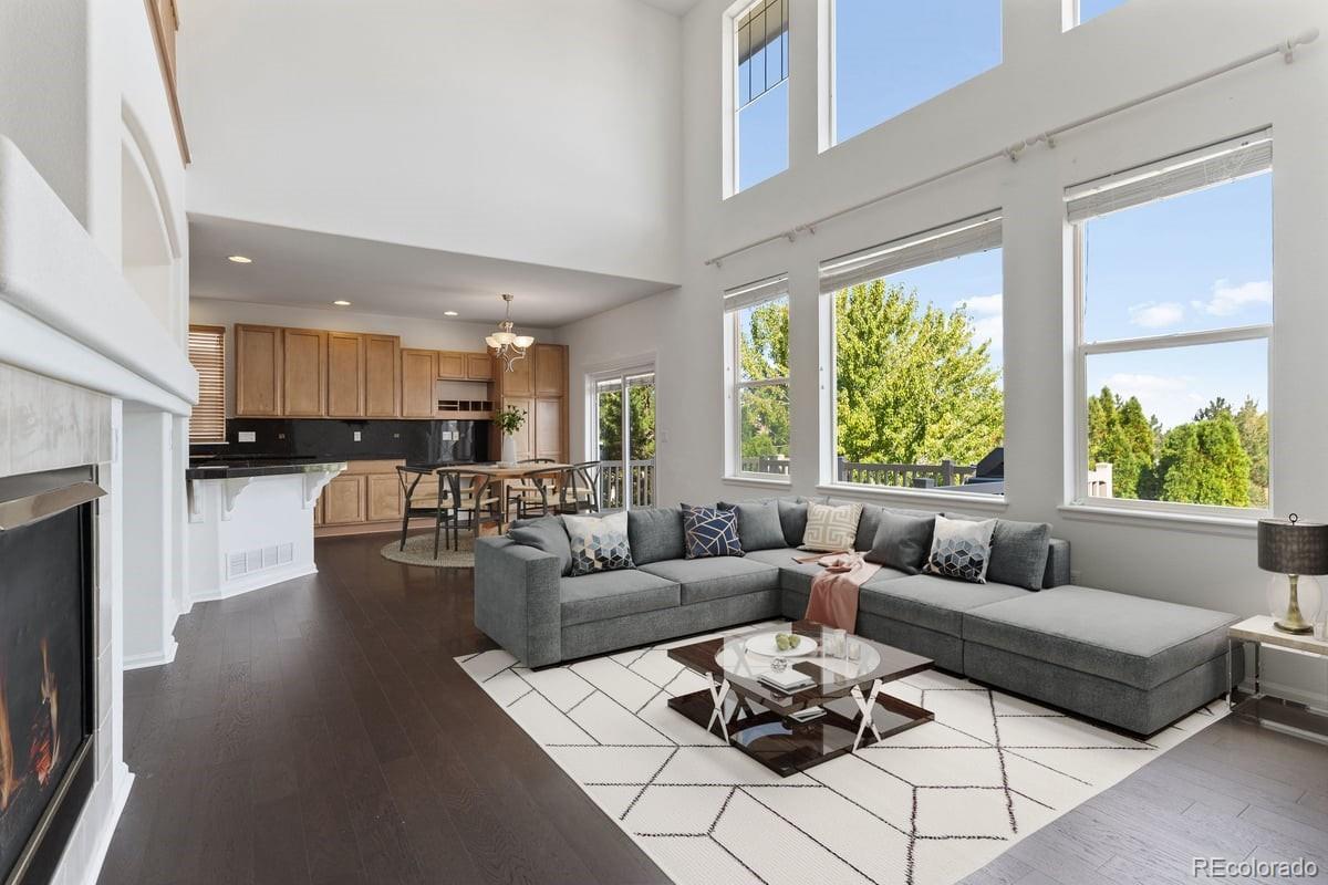 Photo of Listing #3927056