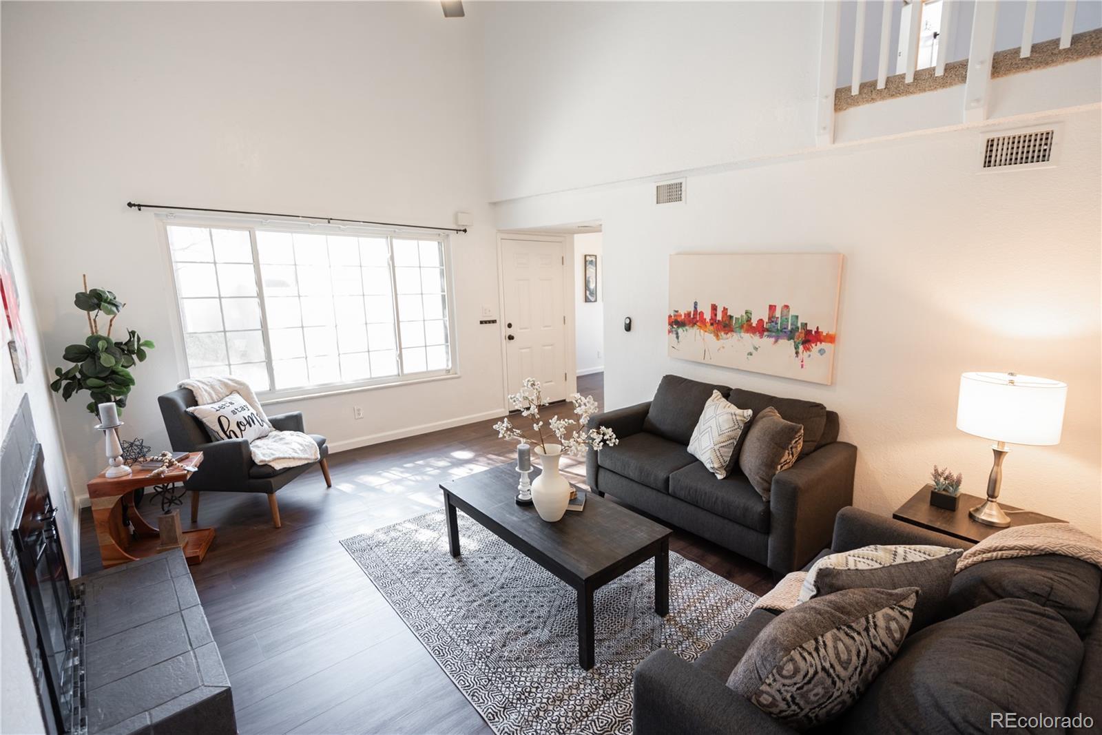 Photo of Listing #3942544