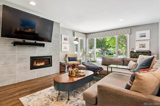 435 S Olive Way, Denver