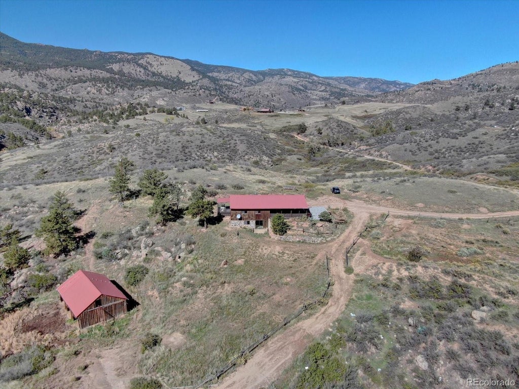 1165 Stagecoach Trail, Lyons