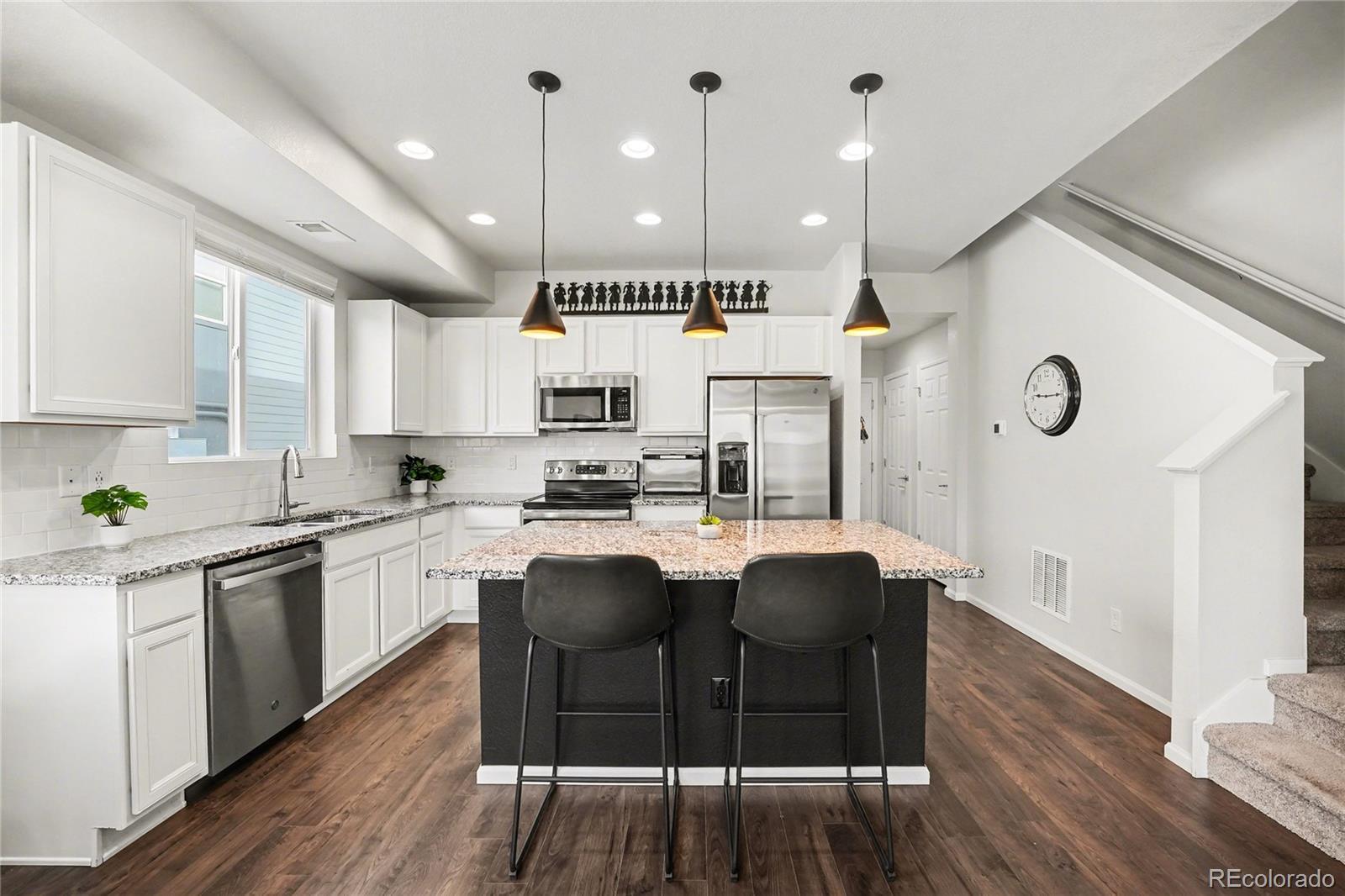 Photo of Listing #4041346