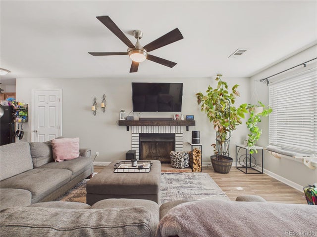 7571 Leyden Street, Commerce City