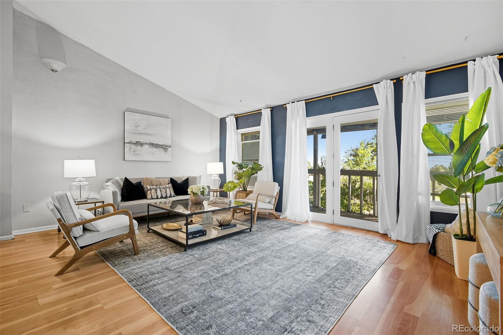 Photo of Listing #4113956