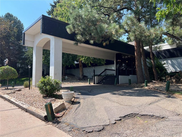 2375 S Linden Court 313, Denver