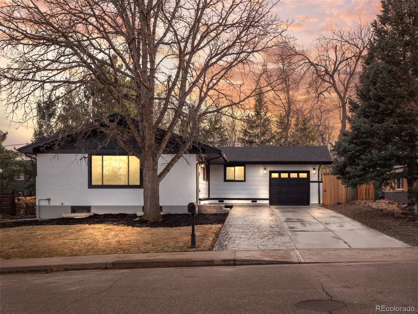 Photo of Listing #4125884