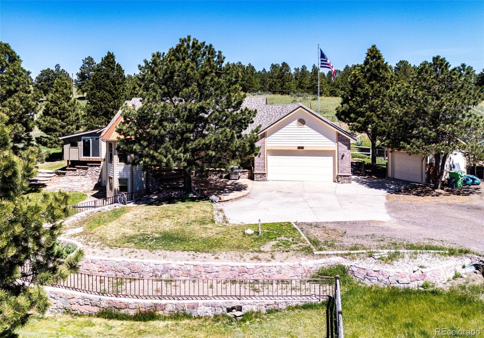 Photo of Listing #4139064