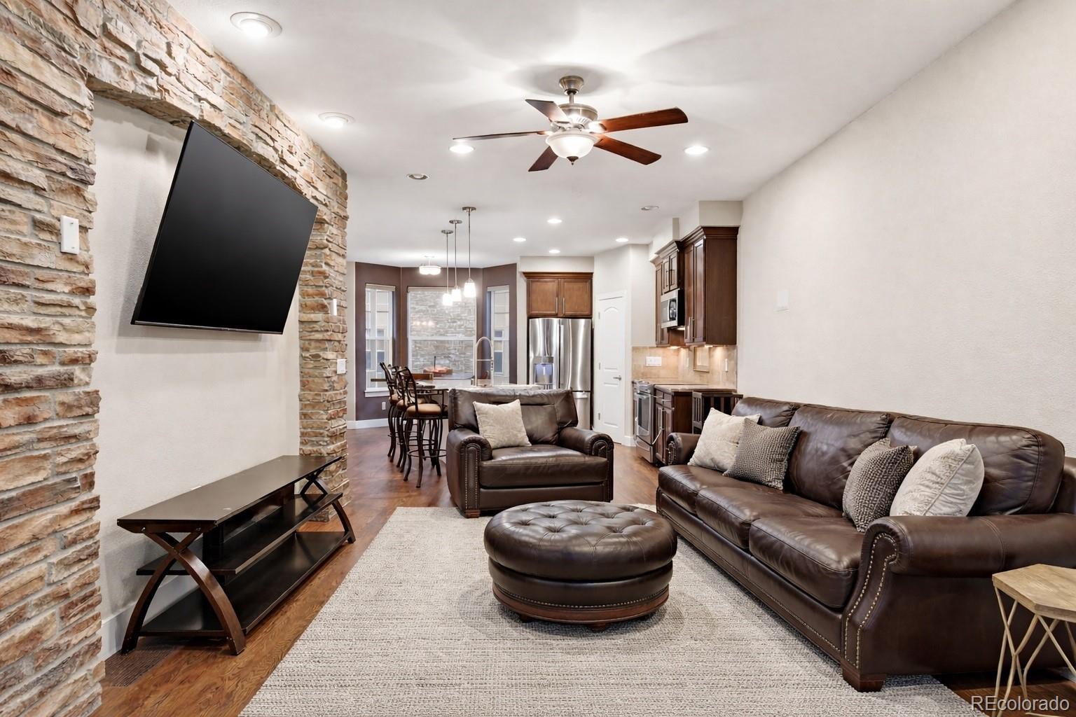 Photo of Listing #4162857