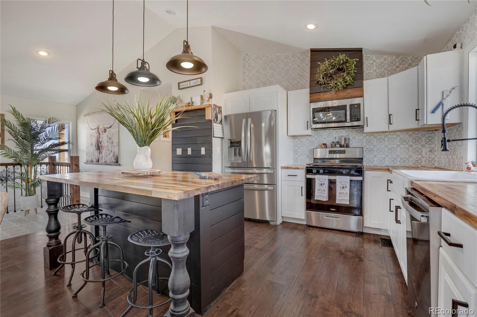 Photo of Listing #4193175