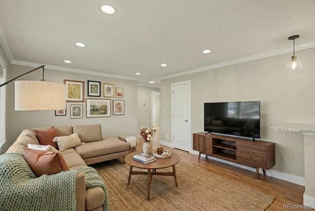 Photo of Listing #4204037