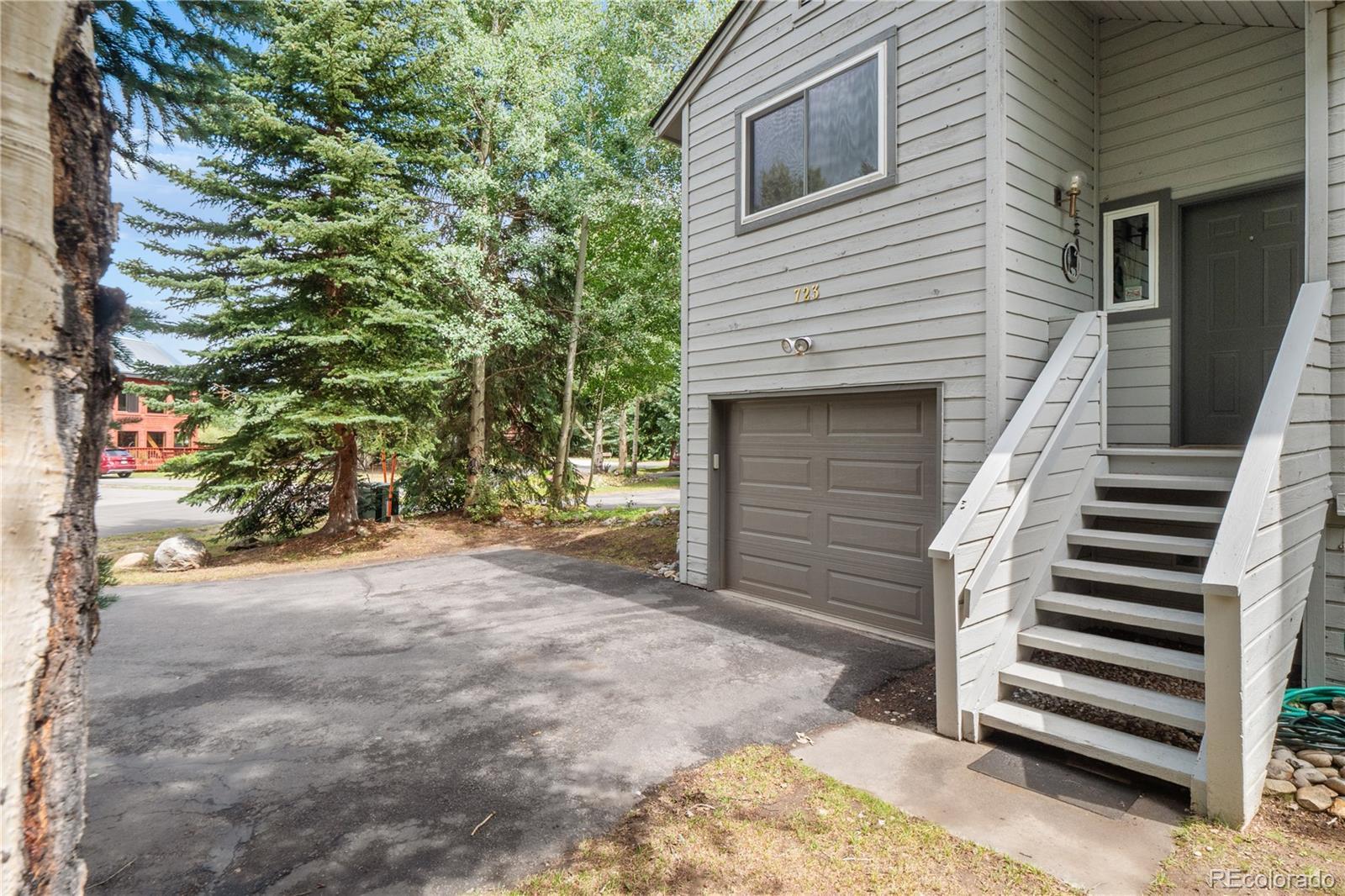 Photo of Listing #4216035