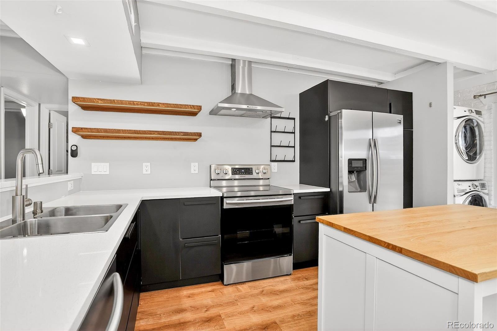 Photo of Listing #4255089