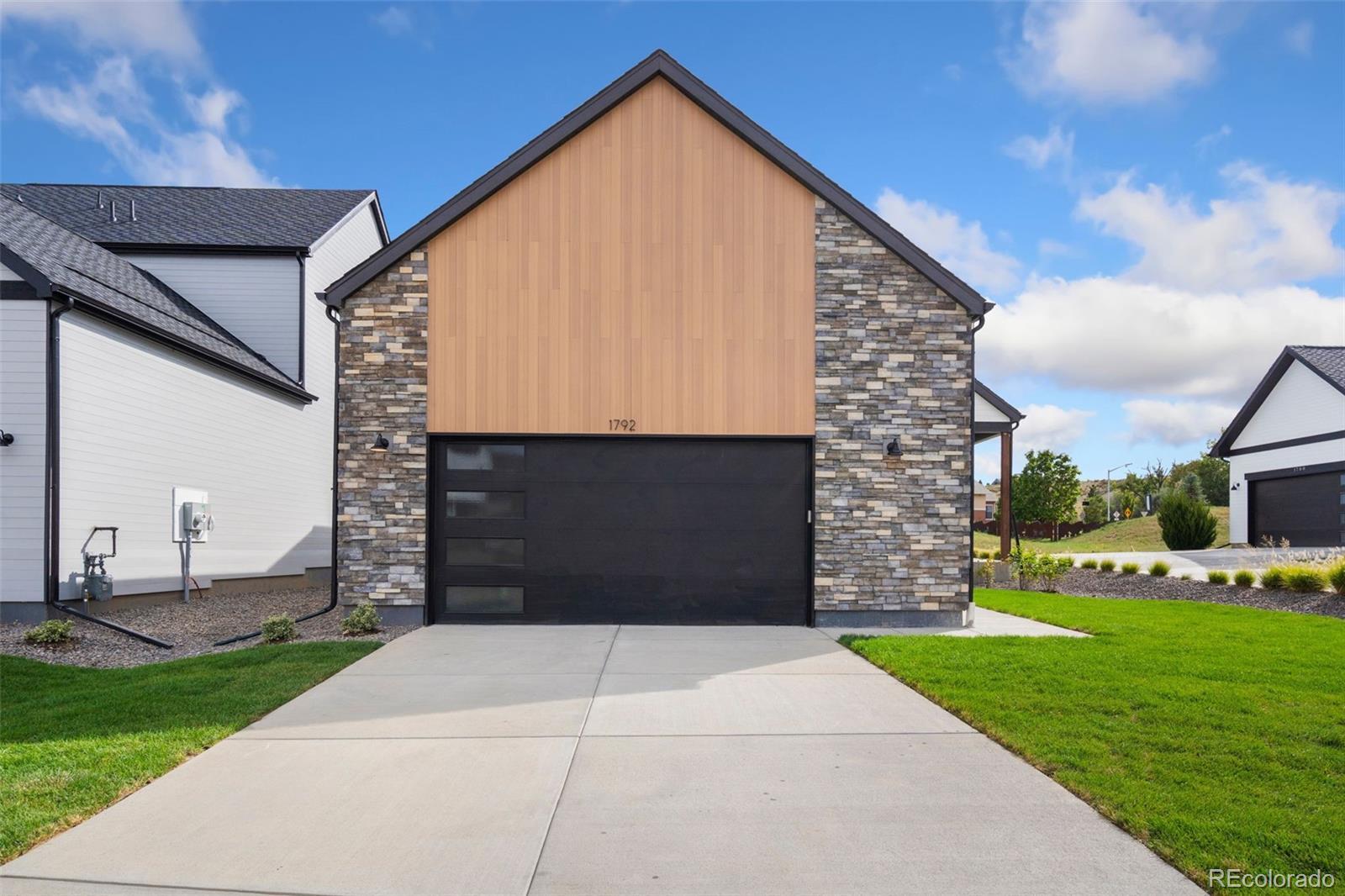 Photo of Listing #4264395