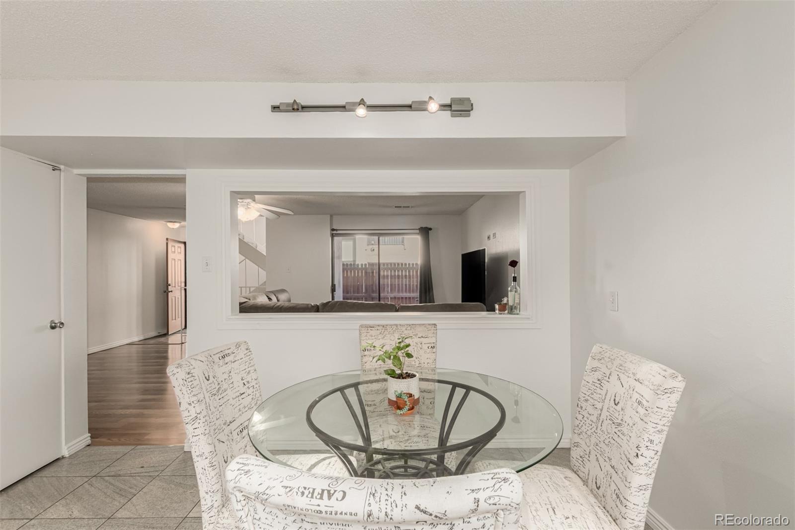 Photo of Listing #4329693