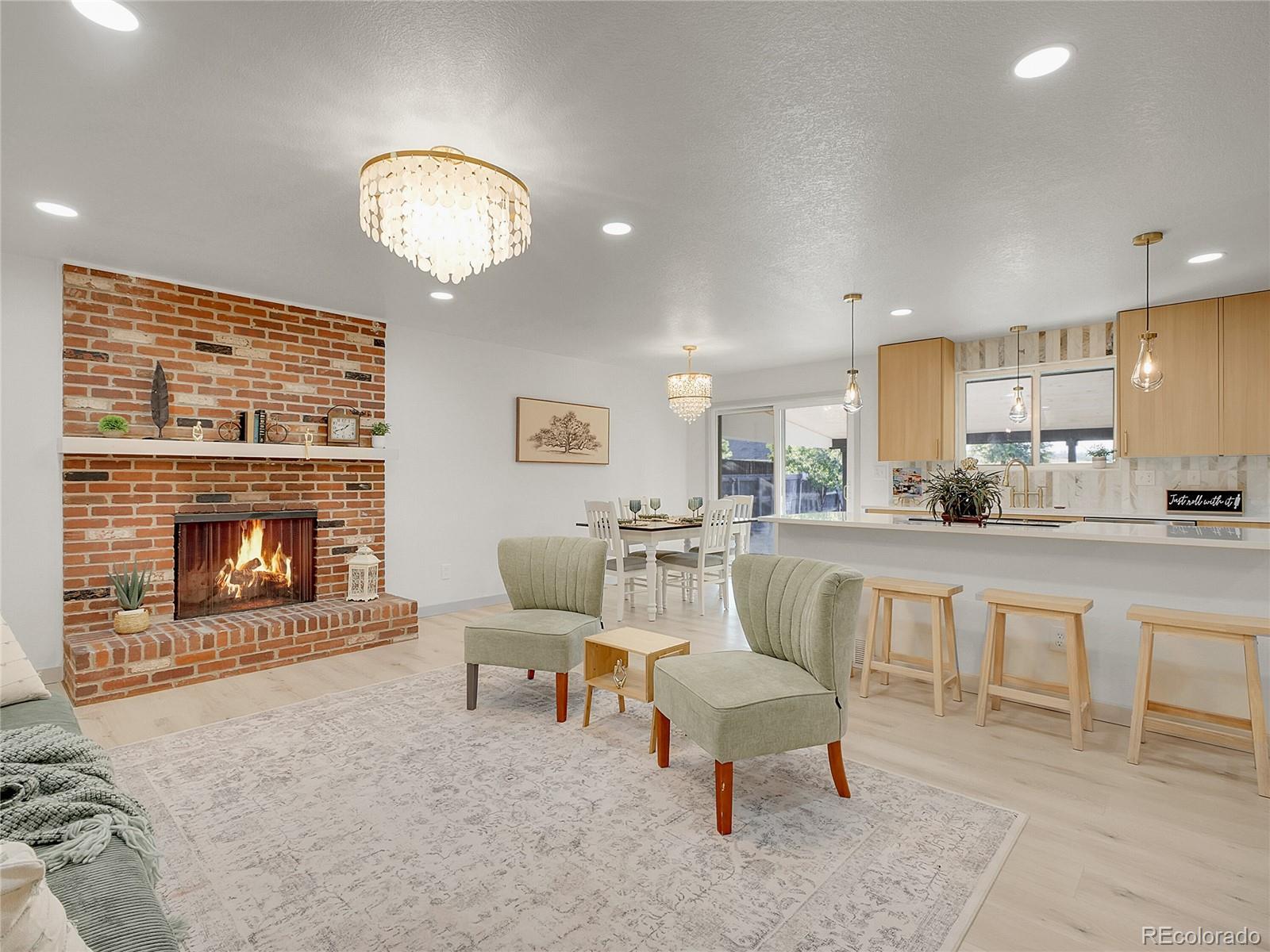 Photo of Listing #4352284